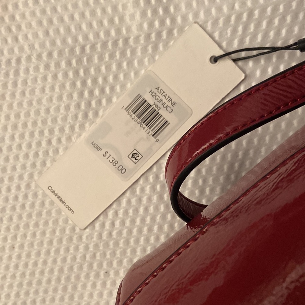💕Calvin Klein Mini Draw String Bag ~ NWT Vegan leather. Color amazing. - Picture 10 of 14